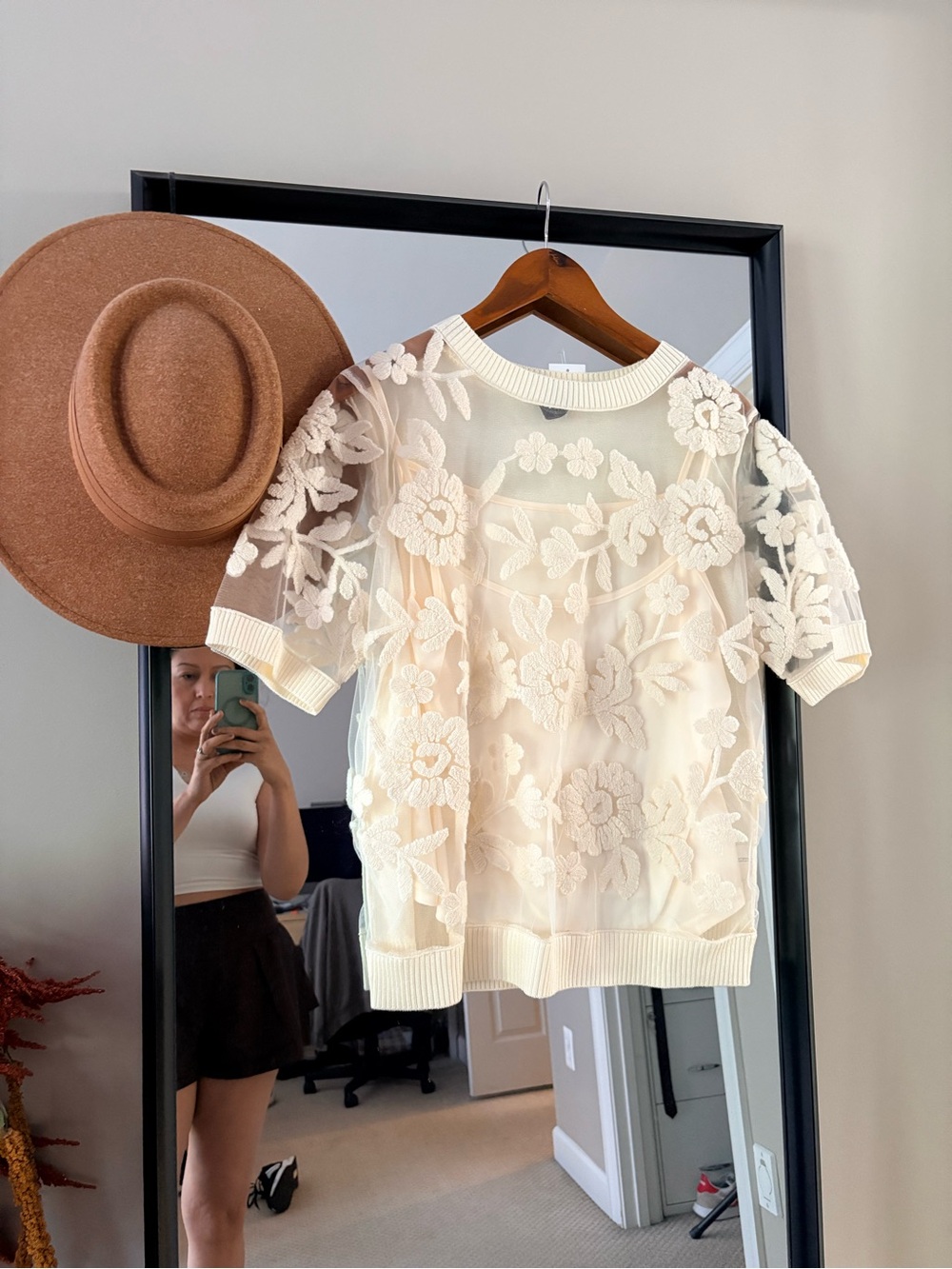 Cream Floral Lace Short-Sleeve Top